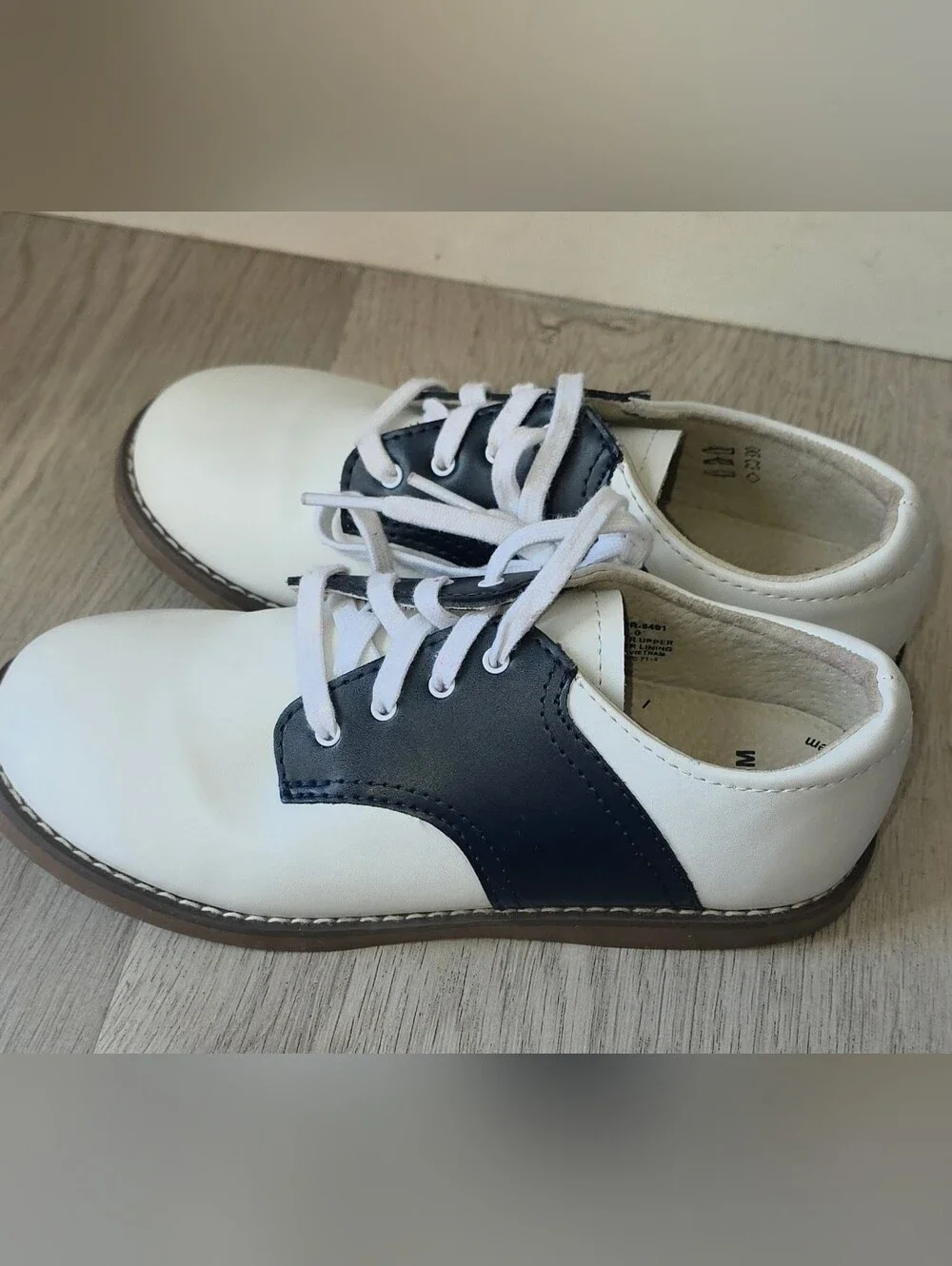 Footmates Cheer Boys Leather White/Navy Lace-Up Shoes, Size 1